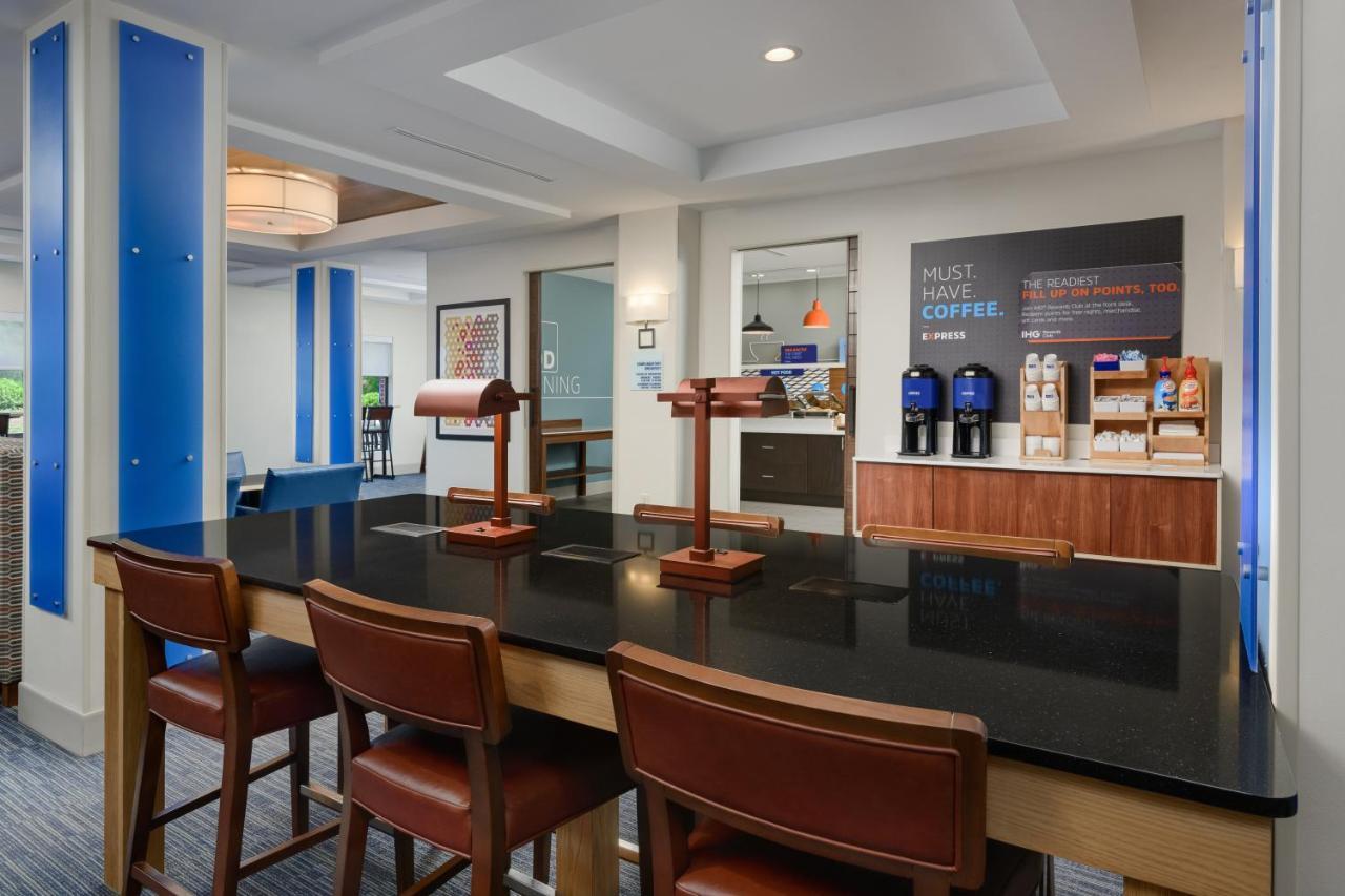Holiday Inn Express - Tullahoma By Ihg Esterno foto